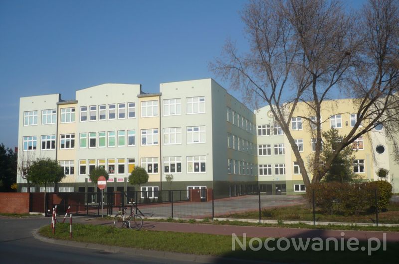 Szkoła Sióstr Salezjanek Ostrów Wlkp Przy al. Słowackiego zespół szkół sióstr Salezjanek ,dawniej była to