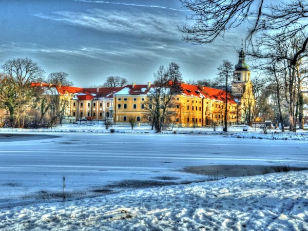 Pocysterski Zespół Klasztorno-Pałacowy w Rudach