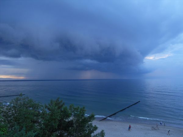 Wakacyjna pogoda w Rewalu