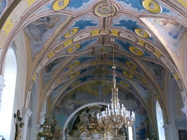 waśniów -  wnętrze kościoła