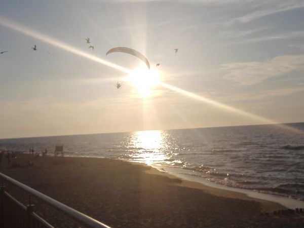 Zachód słońca Sarbinowo z motolotnią w tle :)