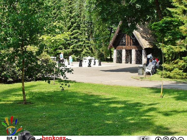 ⚐....w parku zdrojowym(♤↟↟↟♧) Połczyna-Zdroju