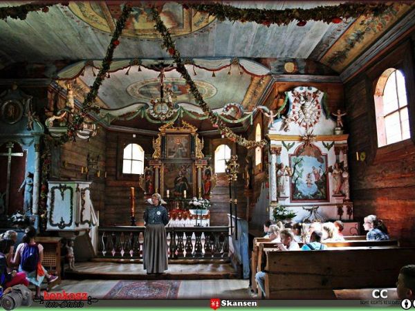 wygląd wewnętrzny kościoła