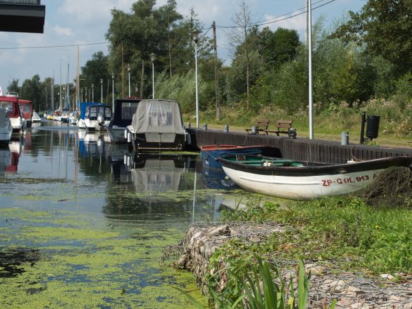 Plaża i port jachtowy