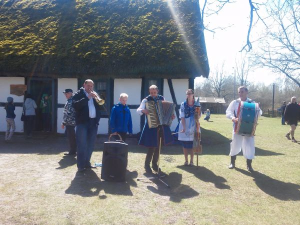 czarne wesele w klukach