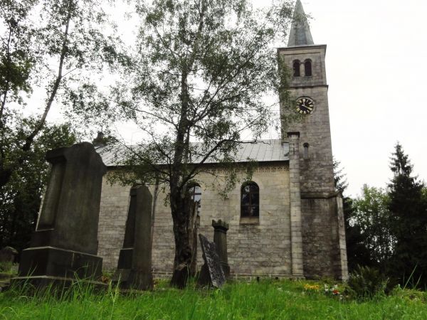 Kościół ewangelicko-reformowany w Pstrążnej (7 km od Kudowy Zdrój)