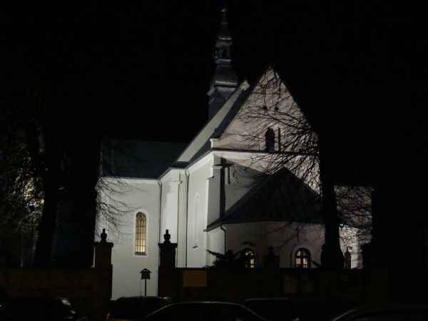 waśniów-kościół