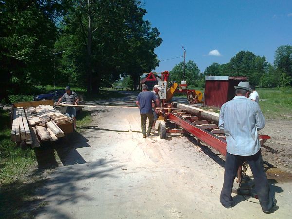 Poznajemy historie i obyczaje mieszkańców wsi Huszczka Duża