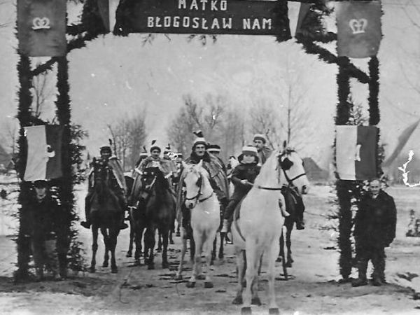 Poznajemy historie i obyczaje mieszkańców wsi Huszczka Duża