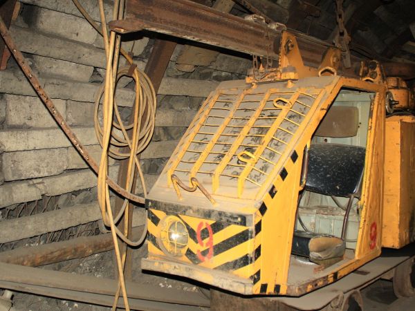 Kopalnia Guido-poziom 320 m-kolejka podwieszana