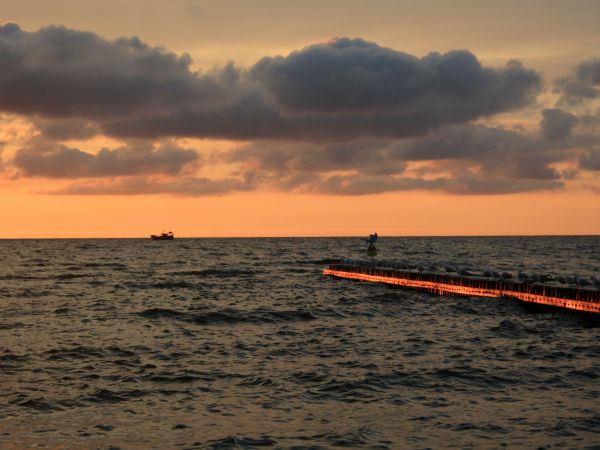 Rowy-zachód słońca nad Bałtykiem