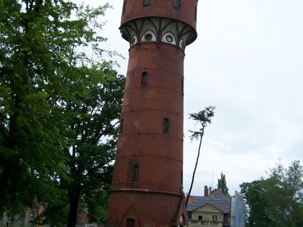 Zabytkowa wieża ciśnień.