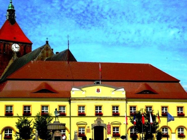 Darłowo i Darłówek; samodzielne zwiedzanie miast