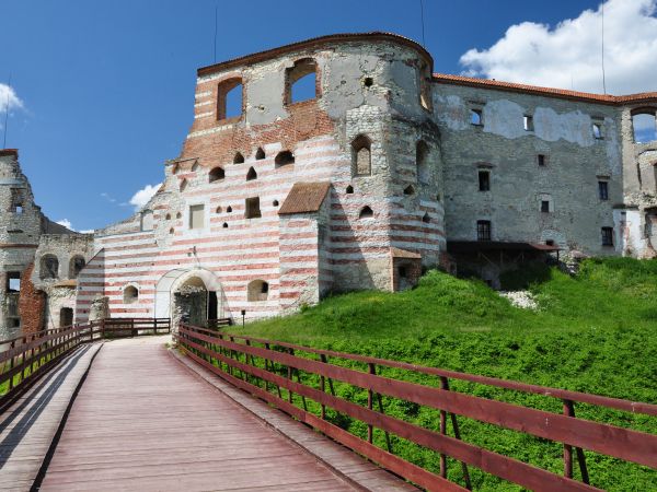 Ruiny zamku w Janowcu