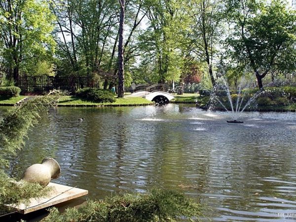 Park Miejski im. Stanisława Staszica w Pile.