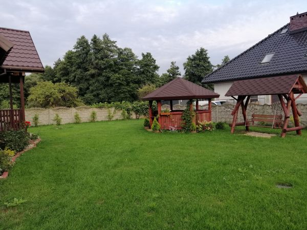 Pokoje nad  Stawem - NOCLEG  w  Żarkach