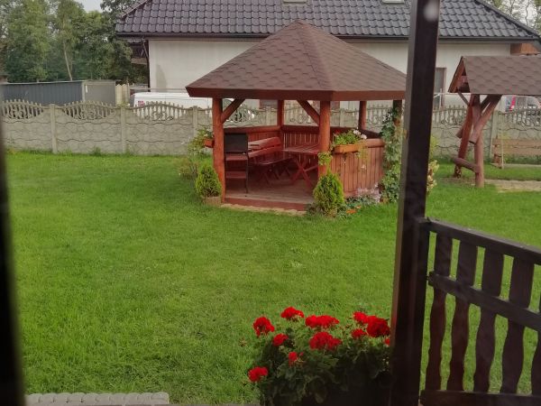 Pokoje nad  Stawem - NOCLEG  w  Żarkach