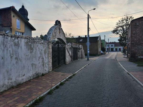 Miasteczko w  drodze do Częstochowy ...