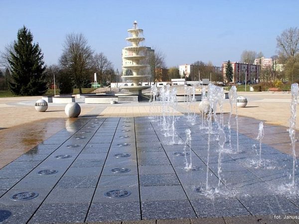 Fontanna na Wyspie w Pile.