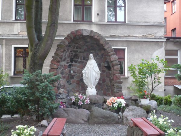 Grota MB przy kościele p.w św.Jana Bosko.