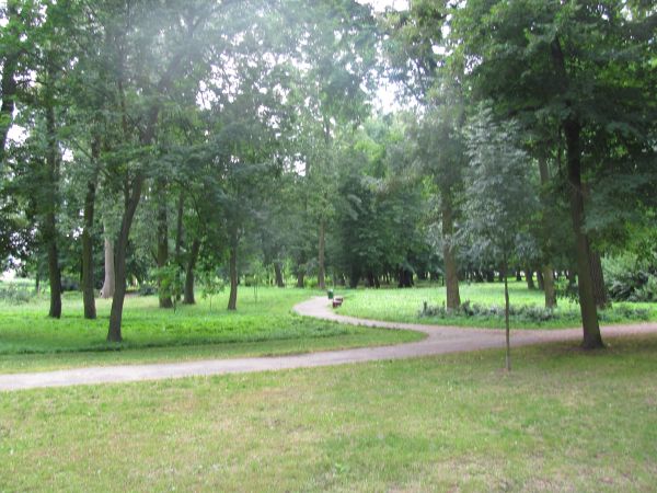 27 Stycznia 7 (daw. Zamkowa)-Park im. Opalińskich