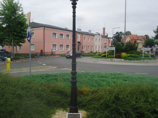 Lampa gazowa na skwerze przy ul. Kolejowej