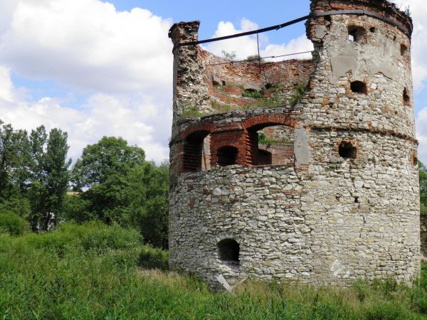 Ruiny XV wiecznego zamku .