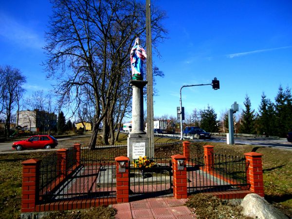 .....Ucz i broń nas Maryjo.