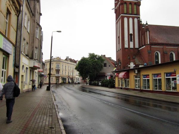 Kętrzyn-przedwojenna zabudowa ul. Sikorskiego ul. Sikorskiego,2012-06-11