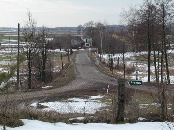 Wygiełdów  widok w kierunku Jastrzygowic, przedwiośnie 2005.