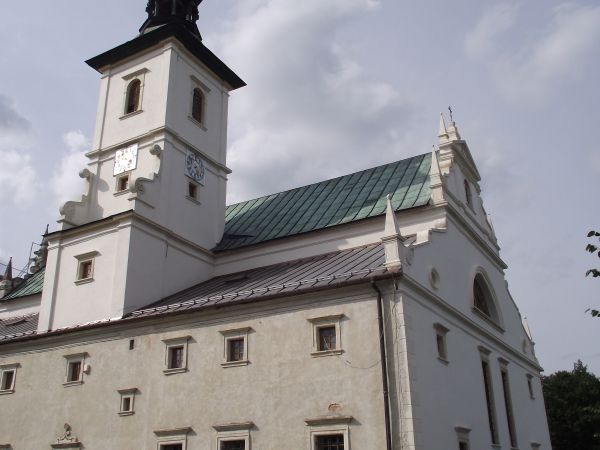 Niestety, w 1820 roku dokonano kasacji zakonu kamedulskiego. Pięć lat później Rytwiany opuścili ostatni zakonnicy. Klasztor zaczął chylić się ku upadkowi. Dziś