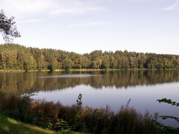 Jezioro oddalone od St. Korytnicy ok. 2 km