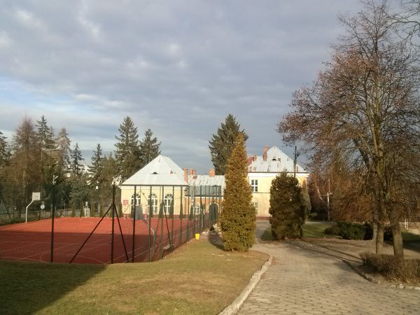 Liceum Ogólnokształcące w Chobrzanach