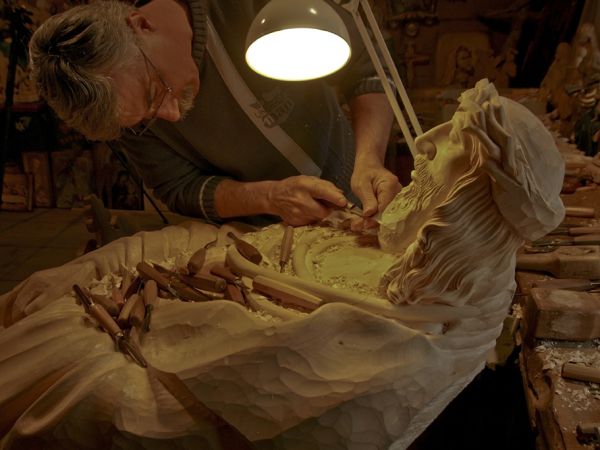 Chochołów-w pracowni rzeźbiarskiej Jana Ziędera