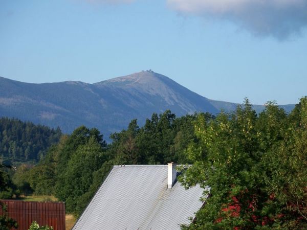 Widok z Gruszkowa na Śnieżkę
