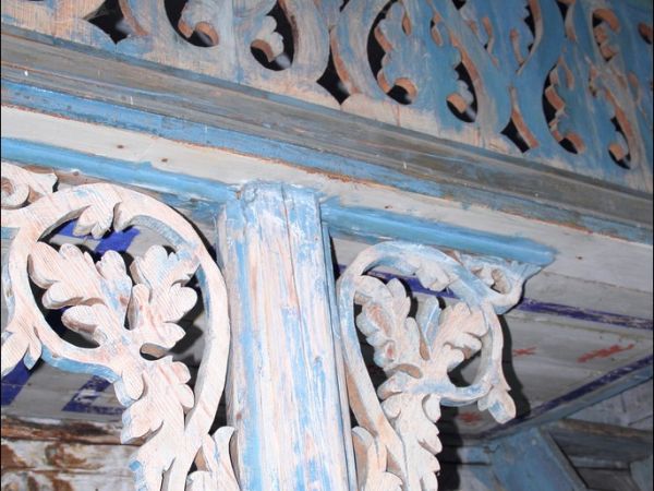 Drewniana filialna cerkiew greckokatolicka p.w. św. Michała Archanioła w Krasicach . Cerkiew wzniesiona w roku 1899. W latach 50. XX wieku została opuszczona .