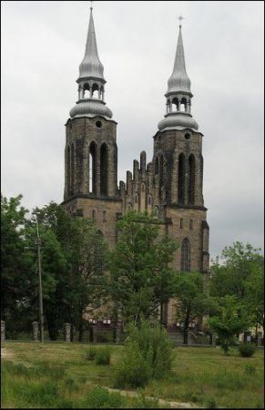 Neogotycki kościół p.w. Najświętszego Serca Jezusowego zbudowany po 1901 roku z inicjatywy kolejarzy.