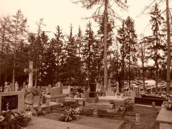 Cmentarz parafialny, Chobrzany