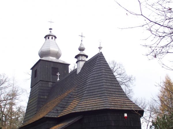 zbudowany w drugiej połowie XVI wieku - słownie : szesnastego wieku ! - tak, kościółek - niegdyś kaplica dworska Balów - tych z Węgier, tych od Baligrodu, już w