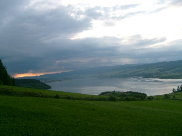 Falsztyn- w oddali Babia Góra