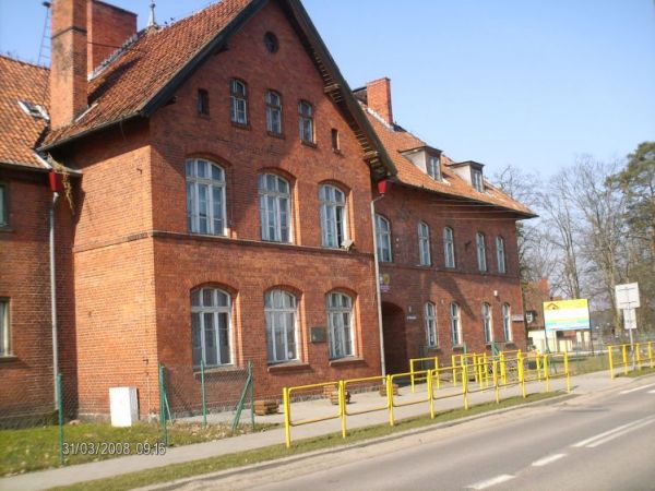 Szkoła podstawowa przy ul. Mazurskiej w Spychowie.