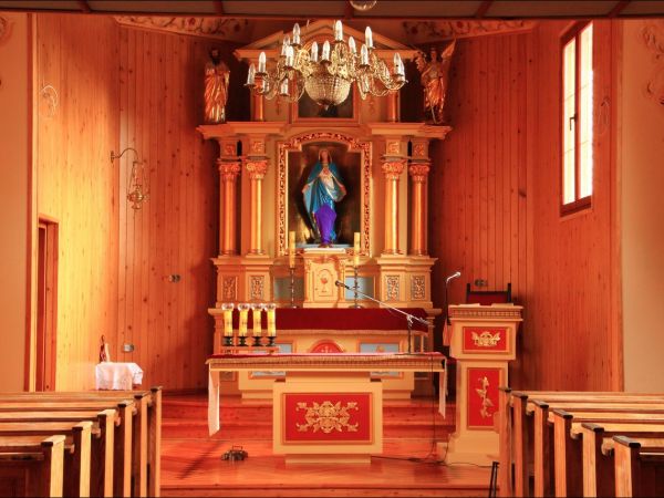 Drewniana , parafialna cerkiew greckokatolicka p.w. Narodzenia NMP w Mołodyczu. Obecnie filialny kościół rzymskokatolicki