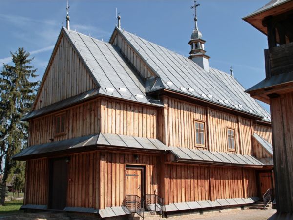 Cerkiew Narodzenia NMP w Stubienku – drewniana parafialna cerkiew greckokatolicka . Świątynia została wzniesiona w 1849 r. Od 1971 r . pełni funkcję kościoła rz