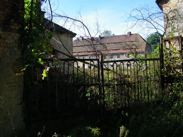 a to już nie potrzebne jak większość domów warsztatów stodół wiat