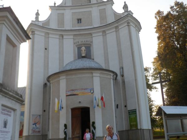 sanktuarium maryjne Niepokalanej Matki Dobrej Nadziei - a nadzieja była konieczna bo tu ludzie z okolicy znajdowali schronienie z nadzieją na przeżycie podczas