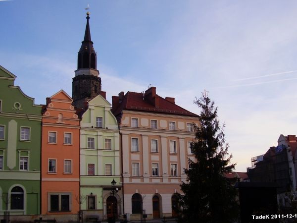 Wschodnia strona Rynku z ozdobą świąteczną anno 2011