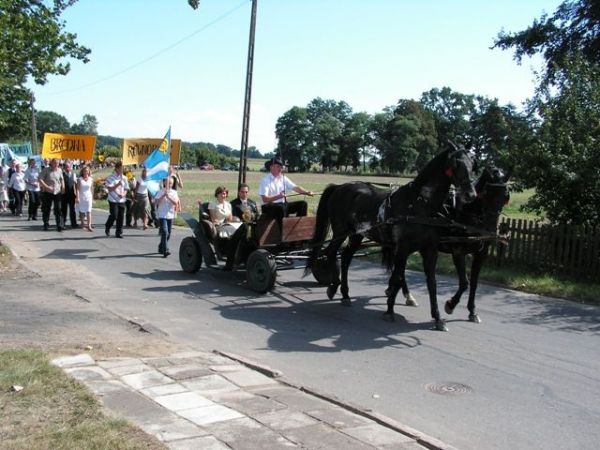 Dożynki Gminne  Równopole 2005