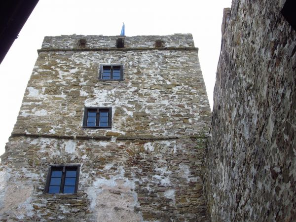 Niedzica Zamek nad jeziorem Czorsztyńskim