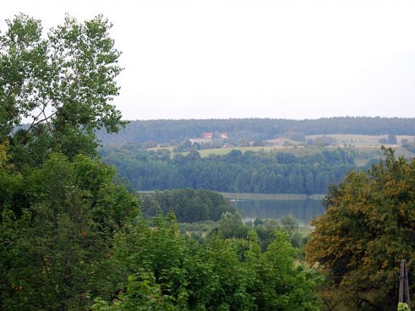 Górzno - sierpień 2012. Widok na j. Górzno i Fiałki.