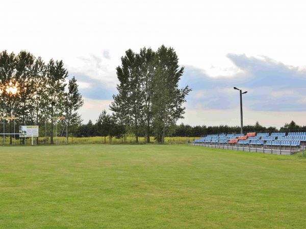 TUTAJ ROZGRYWA MECZE LKS PIAST II